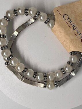 Courtney G Colored Glass Beaded Silver Tone Stretch Bracelets